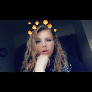 Meet your Posher, Elisha